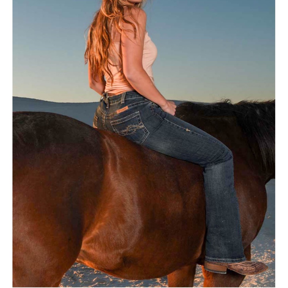 Cowgirl Tuff Dark Don’t Fence Me In Bootcut Jeans Women's Size 31 x 30 Stretch